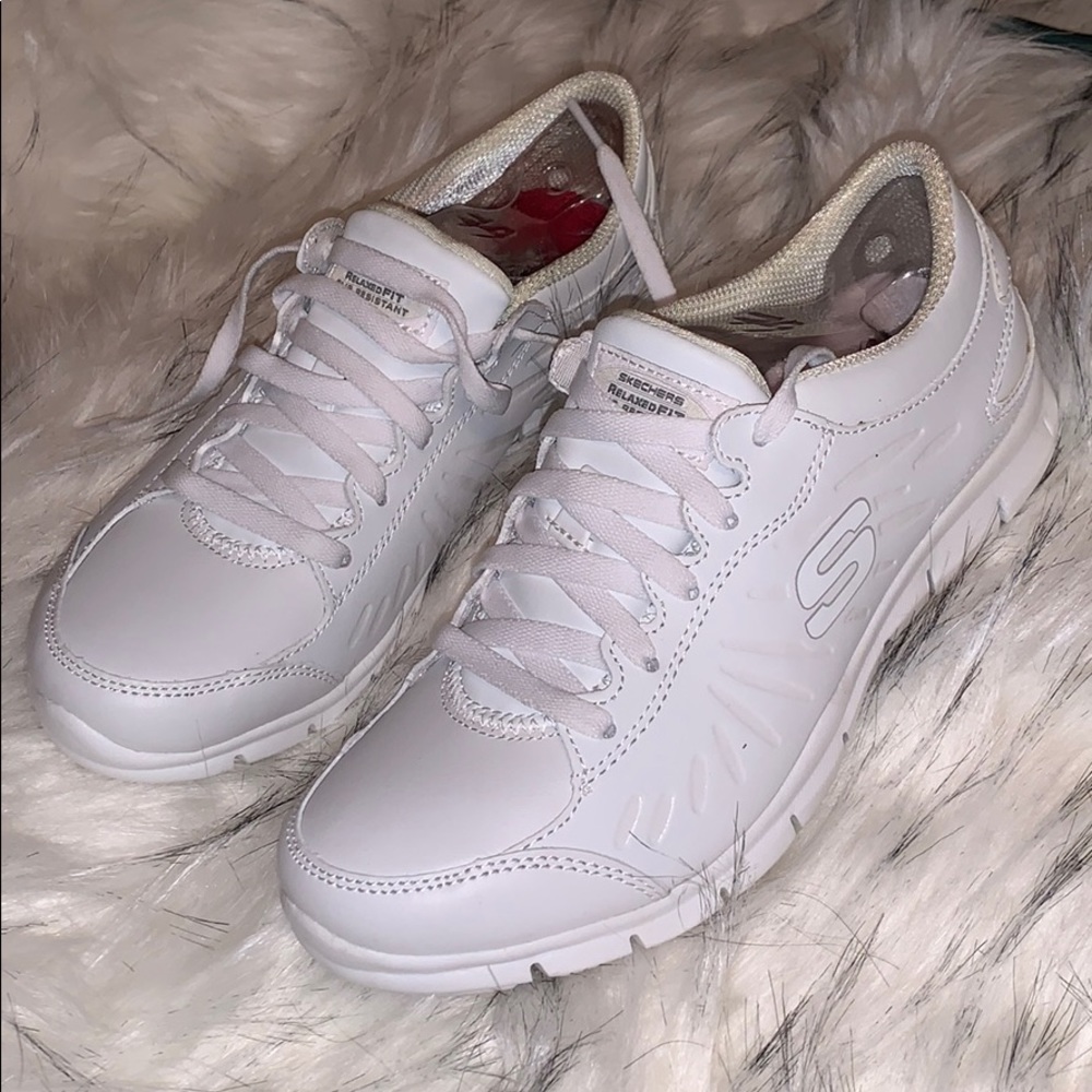 Brand new Hooter’s Girl skechers